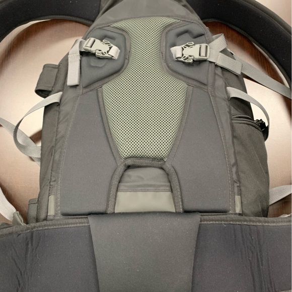 Dakine Heli Pro Ski/Snowboard Backpack (New) - Picture 8 of 10